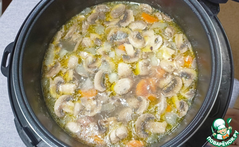Сырный крем-суп с грибами