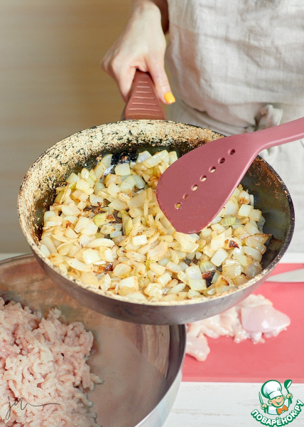 Куриные колбаски с сыром