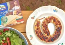 Куриные колбаски с сыром