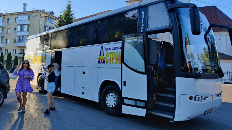 Названы самые популярные направления для автобусных путешествий в сентябре