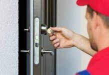 Когда необходимо вызывать мастера по дверям и замкам