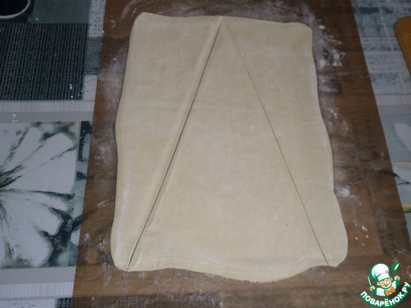 Пирог "Ёлочка" с ветчиной и сыром