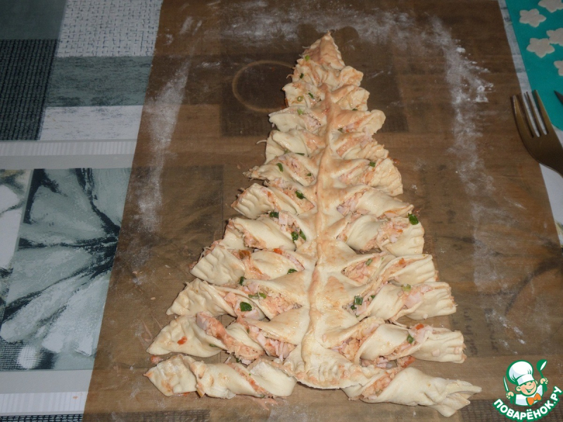 Пирог "Ёлочка" с ветчиной и сыром