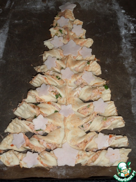 Пирог "Ёлочка" с ветчиной и сыром