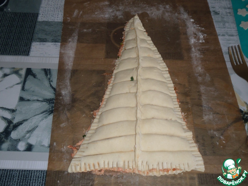 Пирог "Ёлочка" с ветчиной и сыром