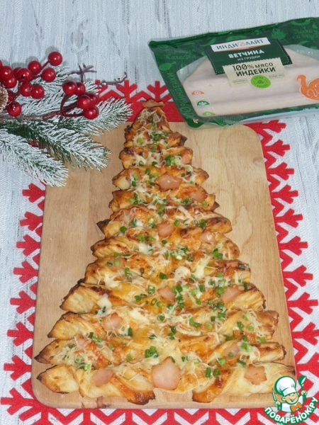 Пирог "Ёлочка" с ветчиной и сыром