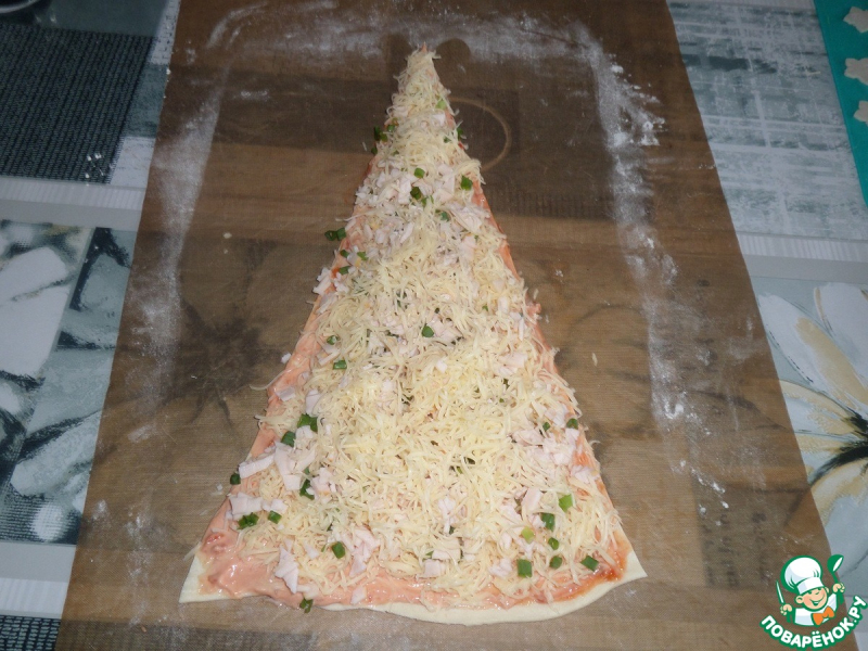 Пирог "Ёлочка" с ветчиной и сыром