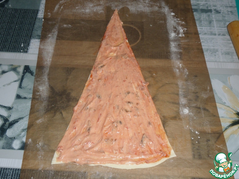 Пирог "Ёлочка" с ветчиной и сыром