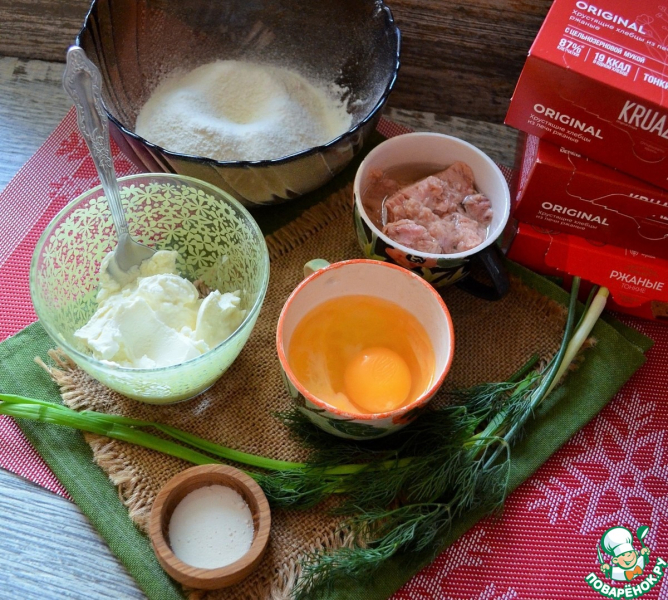 Творожный кекс с тунцом и хлебцами