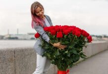 Преимущества букета из 101 розы 120 см