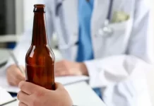 Как помочь человеку страдающему алкоголизмом?