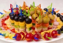 Канапе на праздниках: изысканная закуска для любого события