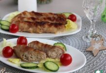 Колбаски из индейки в беконе