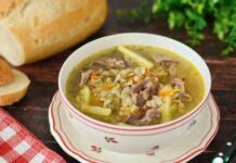 Рассольник с перловкой на утиных головах