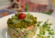 Рождественский салат Оливье