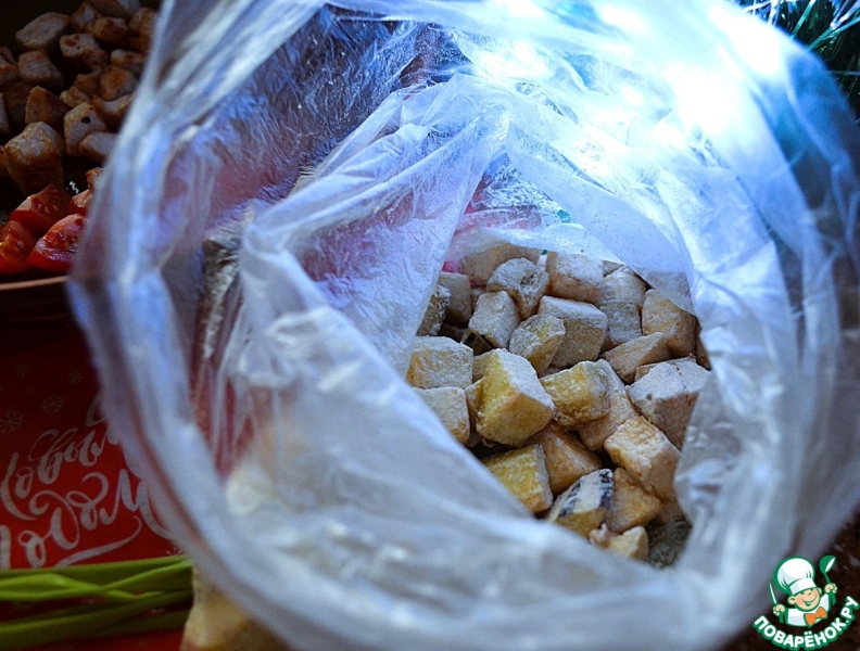 Салат с индейкой и хрустящими баклажанами