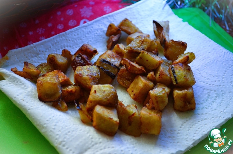 Салат с индейкой и хрустящими баклажанами