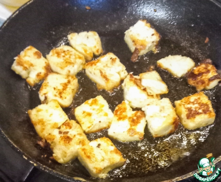Шиитаке с сыром панир и арахисом