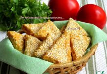 Сырное печенье с паприкой и кунжутом