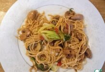 Грибная лапша с пак-чой