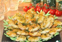 Морские узелки с чесночным маслом