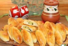 Пирожки из слоеного теста на кефире