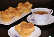 Слойки с яблоками и миндалем