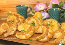 Плетеные булочки на молоке с начинкой