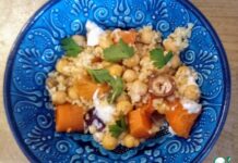 Запеченная морковь с нутом, финиками, фетой