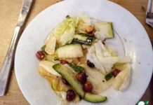 Цуккини с фундуком, мятой и пармезаном