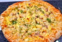 Пицца с курицей и ананасами