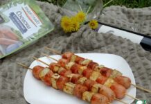 Пикантные шашлычки из сосисок и сыра