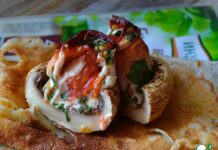 Шампиньоны с ветчиной и сыром