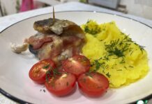 Скумбрия с беконом