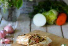 Завертон с индейкой и маринованными овощами