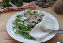 Овощной салат с вареным адыгейским сыром