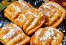 Слойки с яблоками