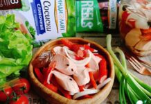 Утопенцы или маринованные сосиски с овощами