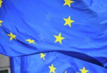 Более четверти населения ЕС не могли позволить себе неделю отпуска вне дома