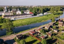 Тихвин получил знак столицы «Серебряного ожерелья России»