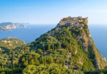 В популярной у российских туристов стране экстренно ввели новые правила