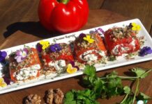 Запеченные перцы с сырной начинкой