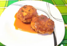 Биточки из индейки в пряном томате