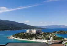 Российских туристов срочно вывели из моря в Бодруме из-за необычной угрозы