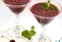 Смузи из арбуза и вишни