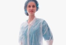 Одноразовые халаты с рукавами: для чего подходят