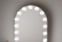 Зеркала для макияжа: как выбрать идеальный вариант