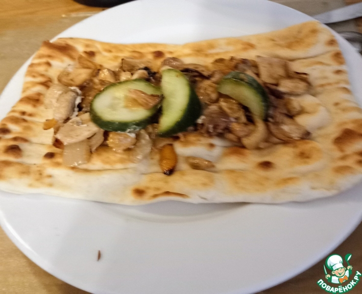 Грибная шаурма со свежими огурцами