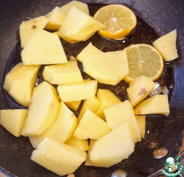 Хаш с картофелем, фетой и яйцом