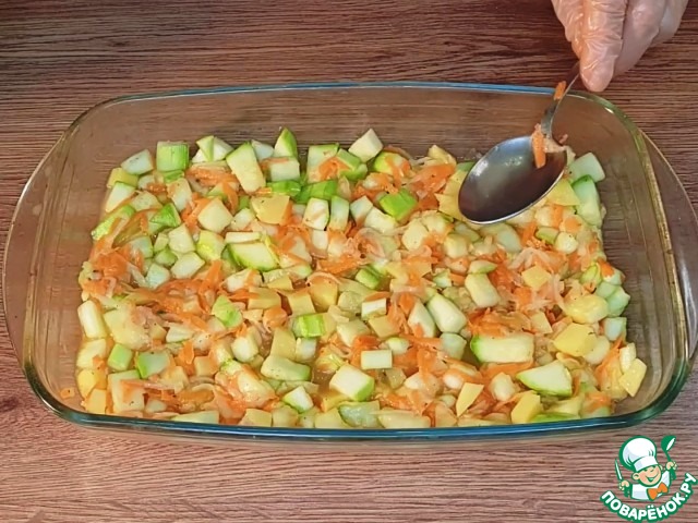 Индейка с грибами на овощной подушке